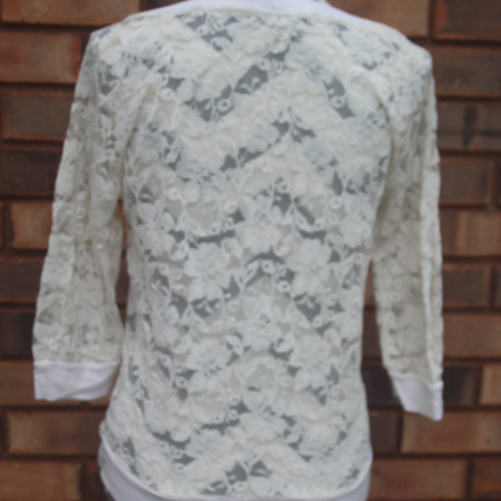 LACY TOP - Picture 3 of 3